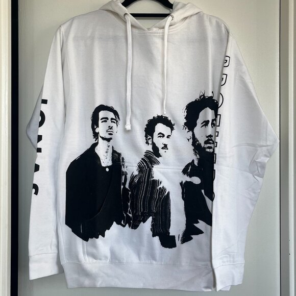 Jonas Brothers 2023 Concert Hoodie - Picture 1 of 7